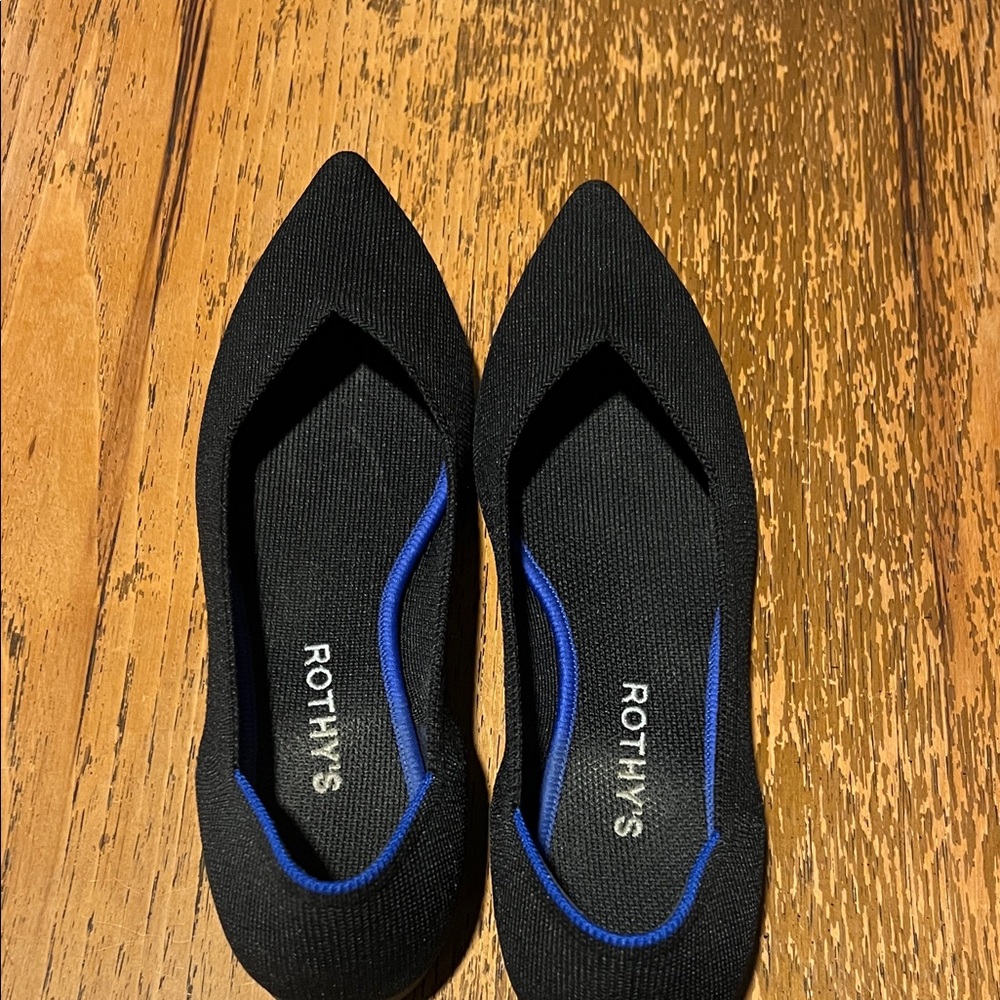 Rothys black pointed toe flats
